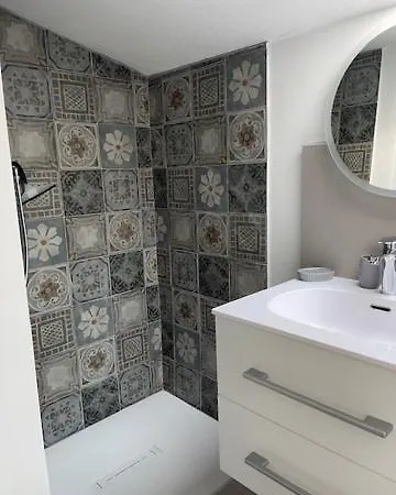 Casa Con Ampio Giardino